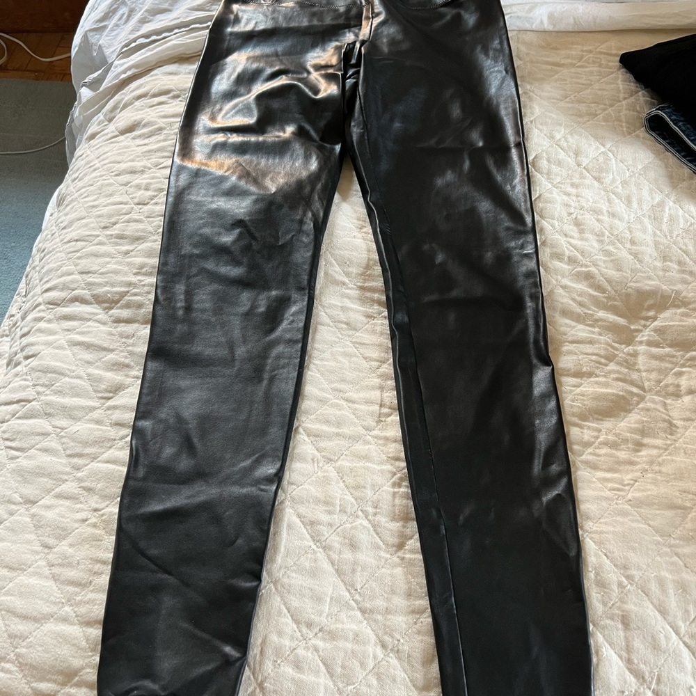 Wilfred Free faux leather Daria leggings